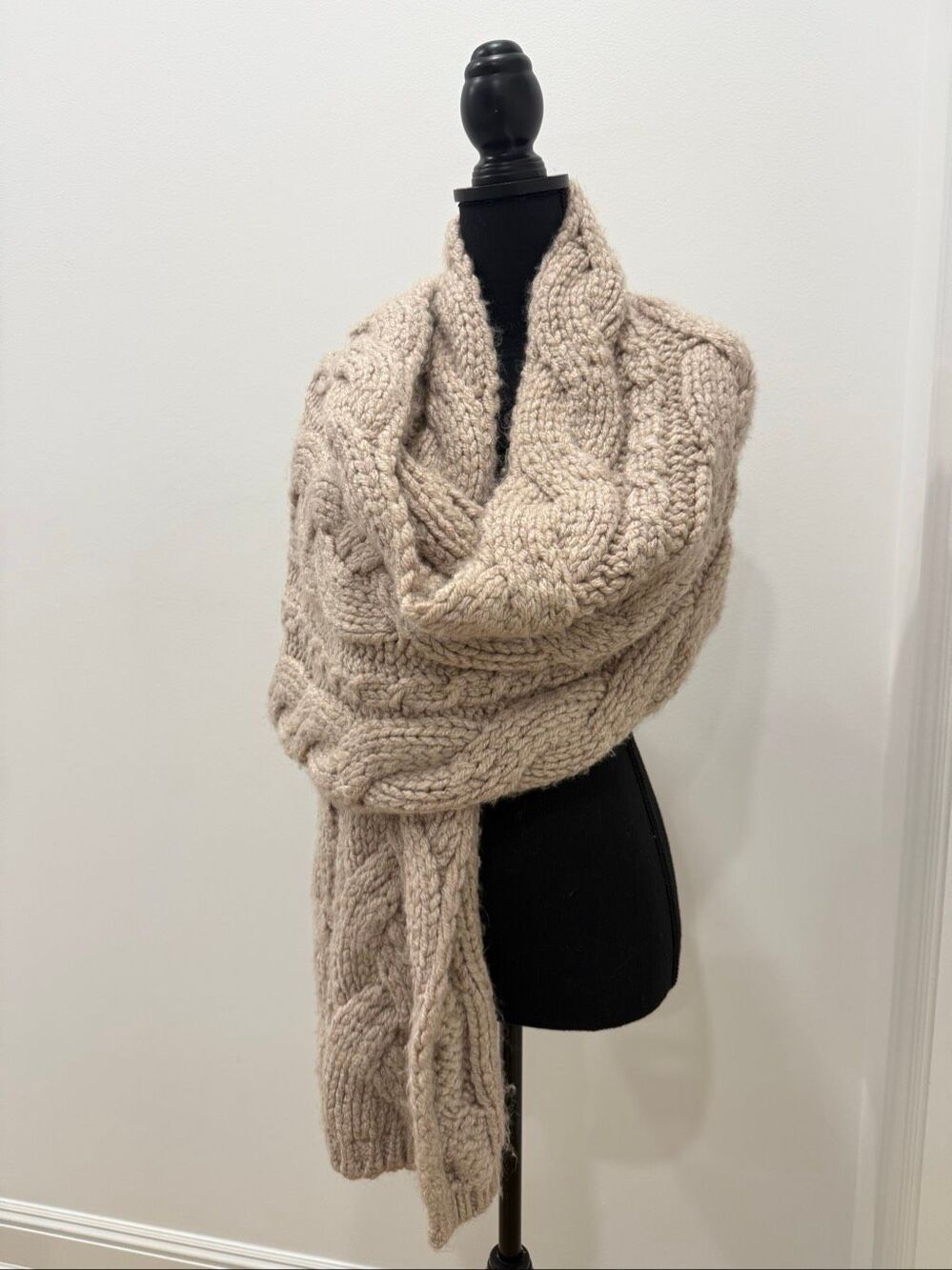 ZARA Chunky Cable Knit Oversized Scarf / Wrap